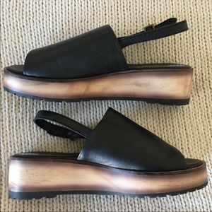 Kelsi dagger slide wedges